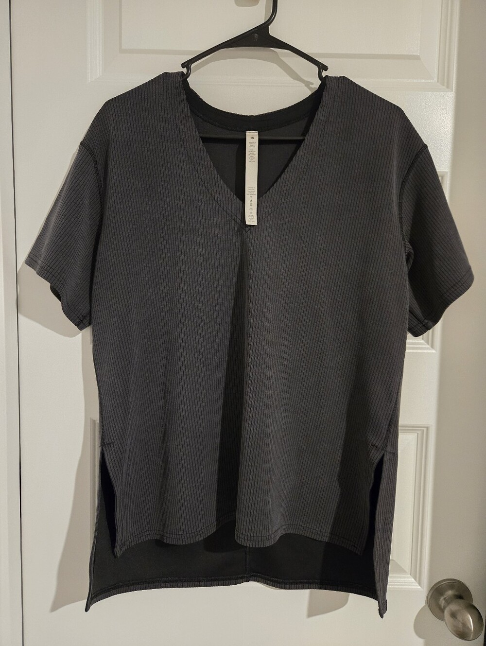 Lululemon Ribbed Softstreme Relaxed-Fit T-Shirt. Like new - Picture 2 of 6